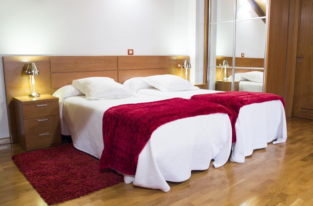 Apartamentos Cean Bermudez Gijón Exterior foto